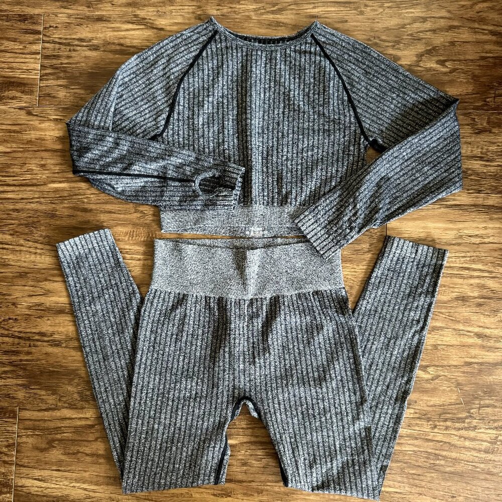 High Waist Leggings and Long Sleeve Crop Top